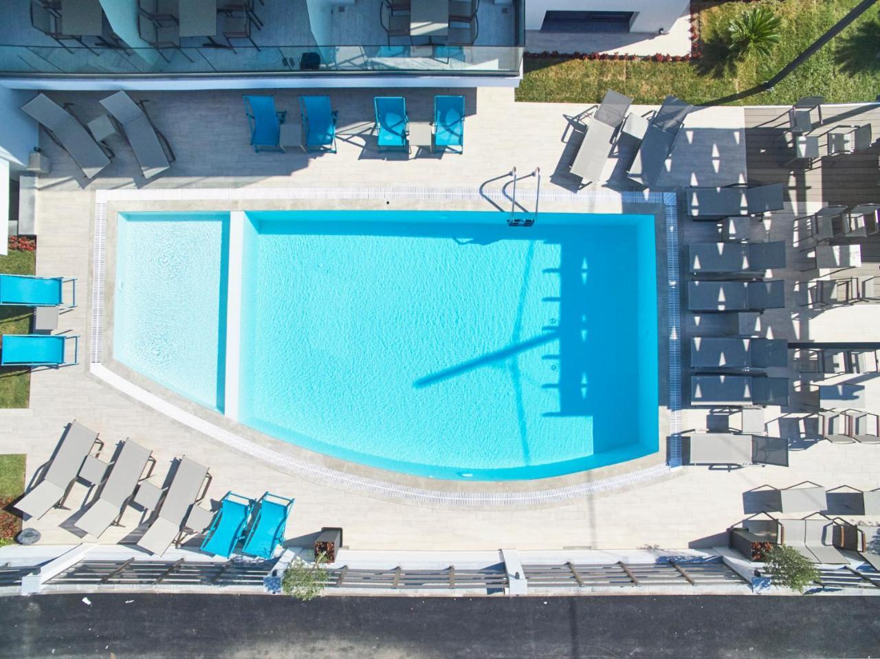 Albatros Suites Vrasná Exterior foto